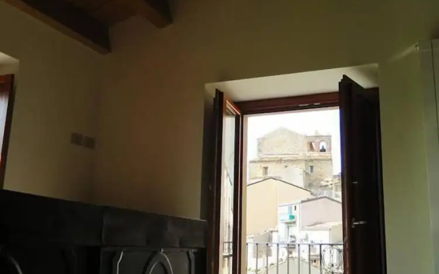 Porta Baciamano