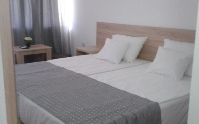 Hotel Semiramis