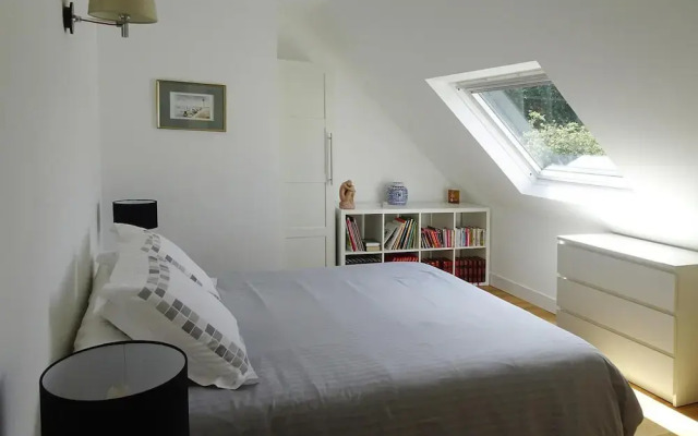 Holiday Home With Garden, Auray