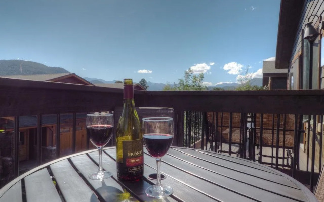 Timber Mountain Retreat - 3 Br Townhouse