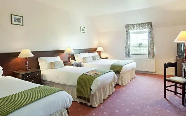 Smerwick Harbour Hotel