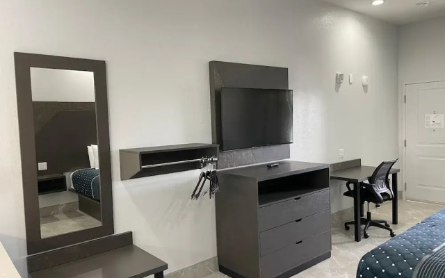 Liv Inn and Suites