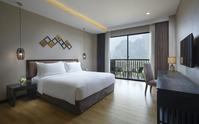 Amari Vang Vieng