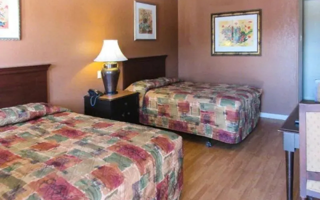 Howard Johnson by Wyndham Pecos