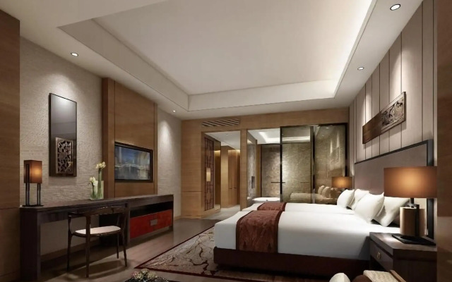 HUALUXE Hotels & Resorts Yangjiang City Center by IHG