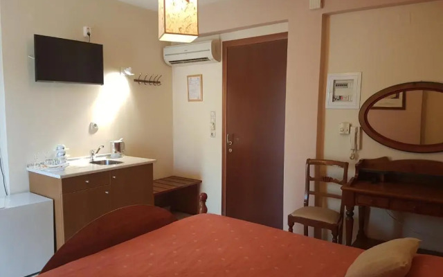 Yiannis Apartments