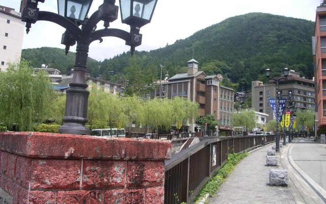 SAKURA River Side Stay Gero Onsen - Hostel