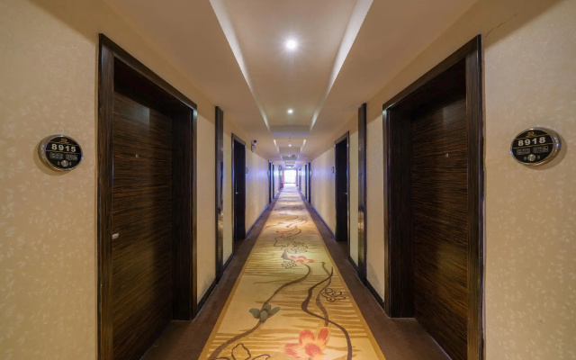 Katie Hotel (Nanning Anji Avenue 33 Middle Metro Station)