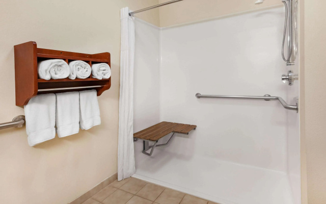 Days Inn by Wyndham Altavista