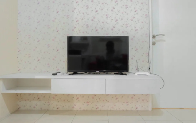 Beautiful and Comfy 2BR at Bassura City Apartment