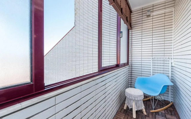GuestReady - Red Stripes