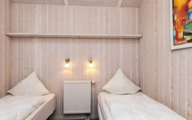 4 Star Holiday Home in Friedrichkoog