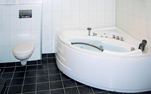 Awesome Home in Øystese With 3 Bedrooms and Sauna