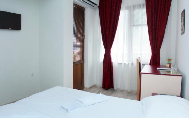 Family Hotel Aleks Ардино комната для гостей