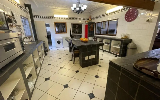 49 on Main: A Spacious Self Catering Guesthouse