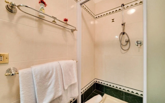 Luxury 3bed Flat at Roman Forum w/ Roof Terrace