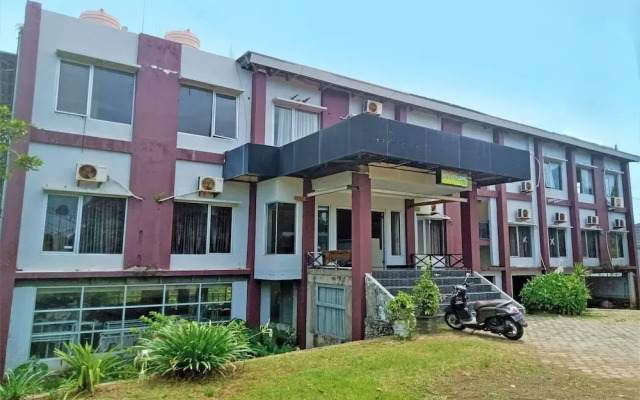 Hotel Putri Gading 2 By Oyo Rooms