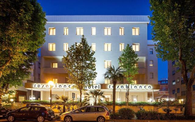 Hotel Rosabianca вид на фасад