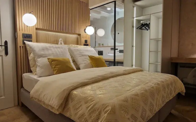 VIU2 Castle