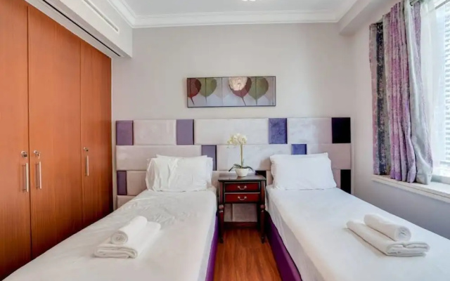 Uniquely Designed Apartment Dubai Marina Views