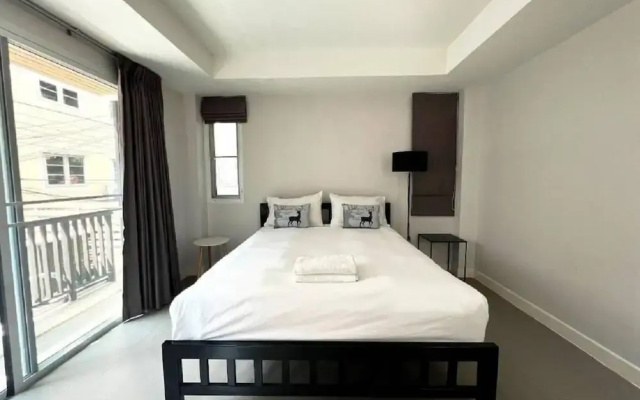 Mitr Inn Mrt Samyot Station - The Grand