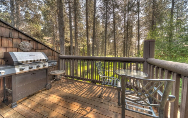 Wildflower Condos by Village Properties at Sunriver