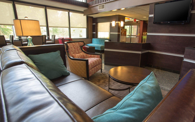 Heritage Inn & Suites The Woodlands, Trademark by Wyndham