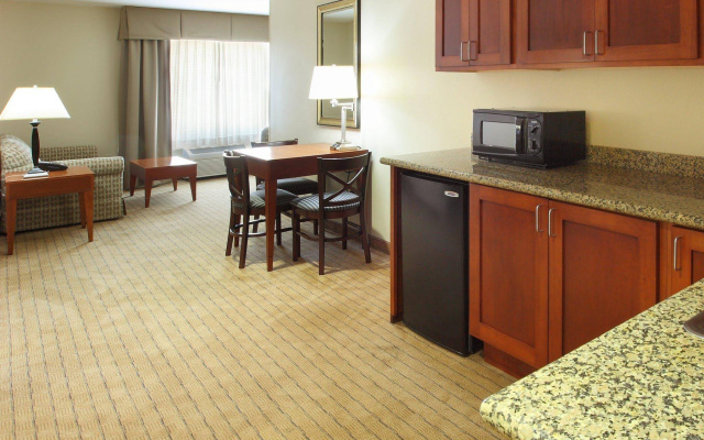 Holiday Inn Express Inn & Suites Searcy by IHG