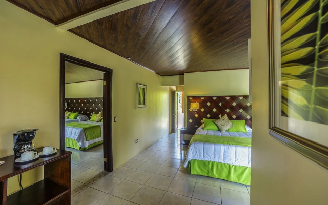 Casa Luna Lodge