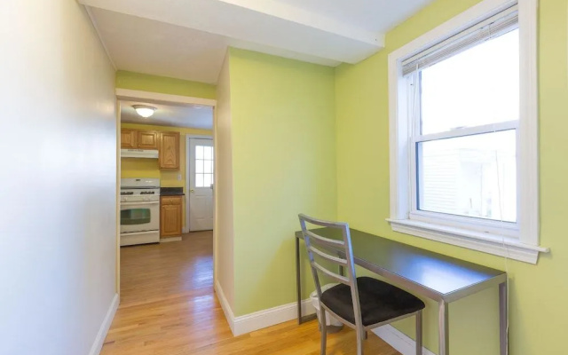 Kendall Square Apartments by Next Star