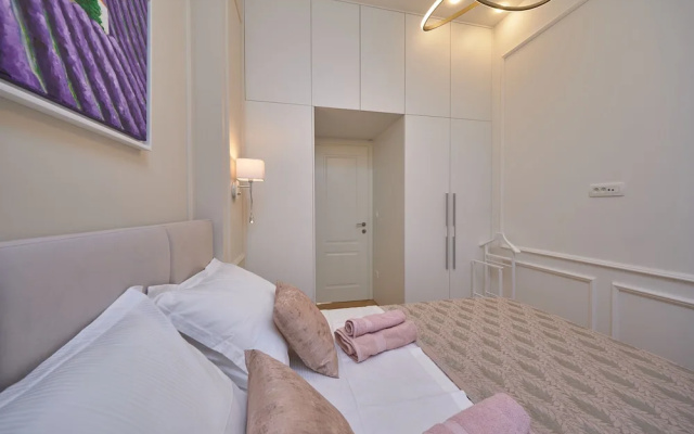 Salve Luxury Apartment by Litto