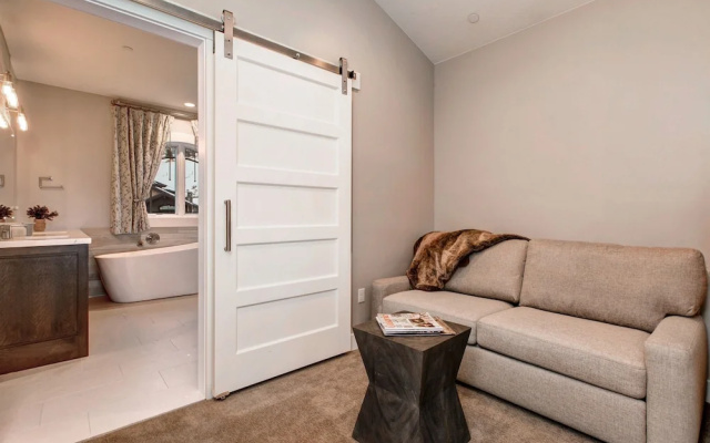 Abode at Fairway Springs