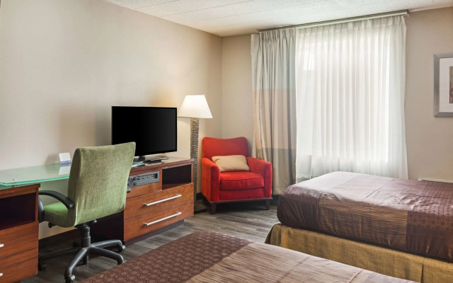 Rodeway Inn & Suites Stroudsburg - Poconos