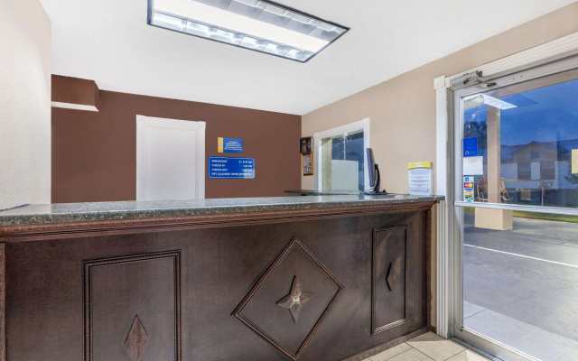 Days Inn by Wyndham Jacksonville