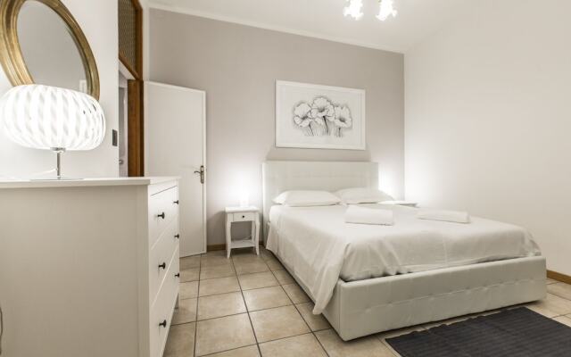 Отель Tiepolo Rialto Apartment R&R Италия, Венеция - отзывы, цены и фото номеров - забронировать отель Tiepolo Rialto Apartment R&R онлайн комната для гостей