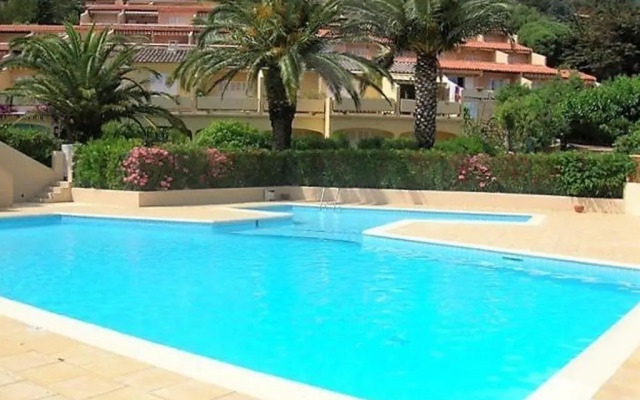 Appartement Le Lavandou, 3 pièces, 8 personnes - FR-1-251-81