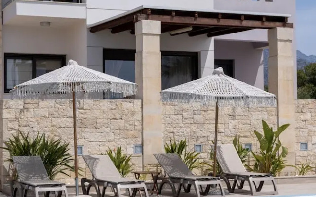Villa Zoe - With 72m Pool