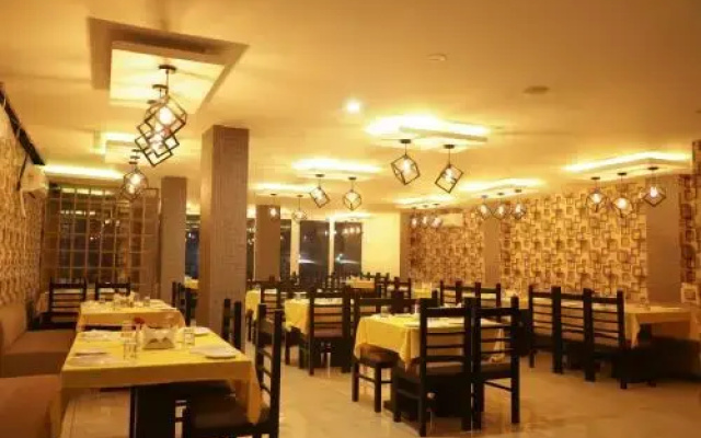 Leela Yatri Niwas