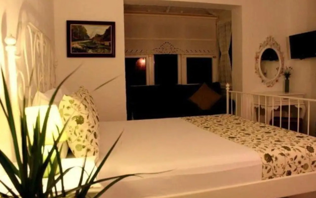 Adelfia Hotel