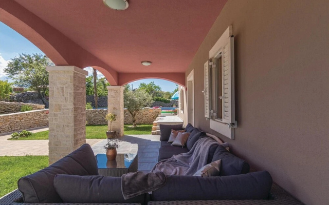 Stunning Home in Nedescina With Sauna, Wifi and 6 Bedrooms