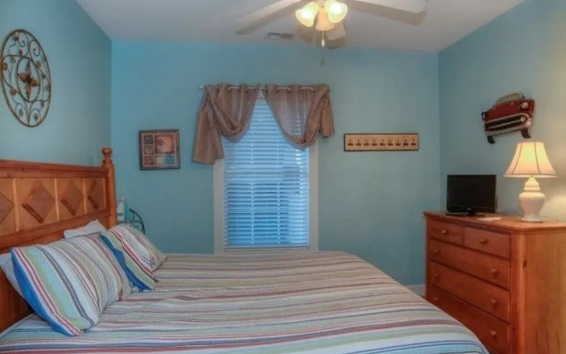 Magnolia Pointe 101 4811 3 Br condo by RedAwning