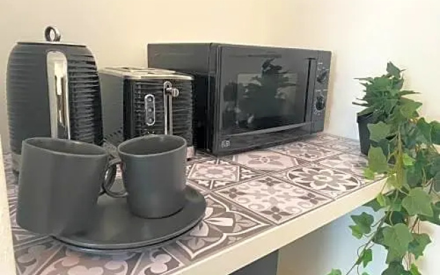 Cosy Flat in London II