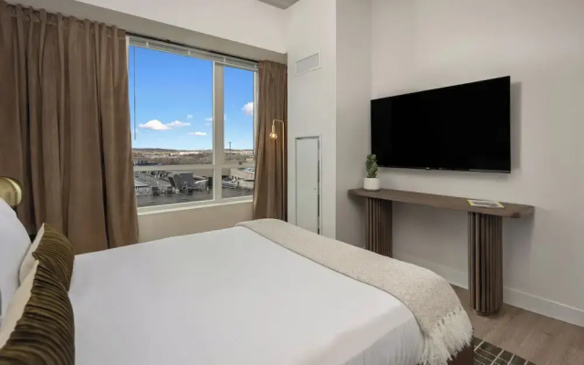 Hyatus Luxury Residences Somerville
