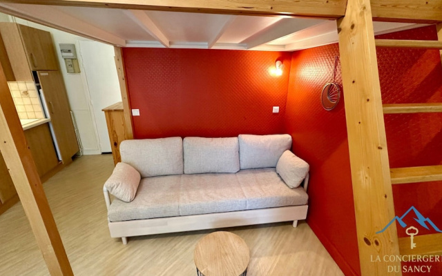 Mezzanine Spa Stay for 4