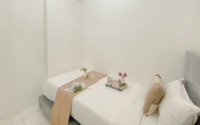 New Furnished And Comfy 2Br Menteng Square Apartment