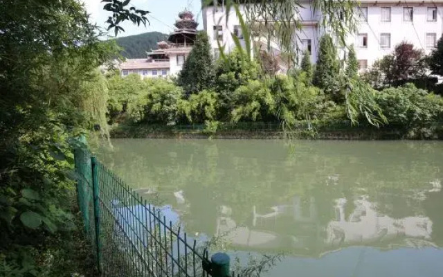 Quancheng Hotel