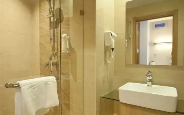 Starway Hotel (Linyi Haosen International Plaza)