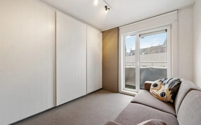 Luxury 4-bedroom Apartment With Large Terrace