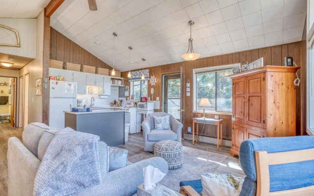 The Beach Cabin MCA 736