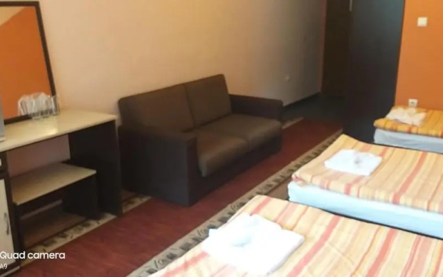 Kestenite Family Hotel